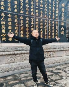 张福东